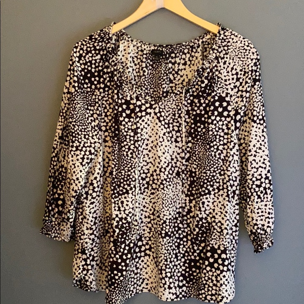 Talbots 3/4 sleeve blouse